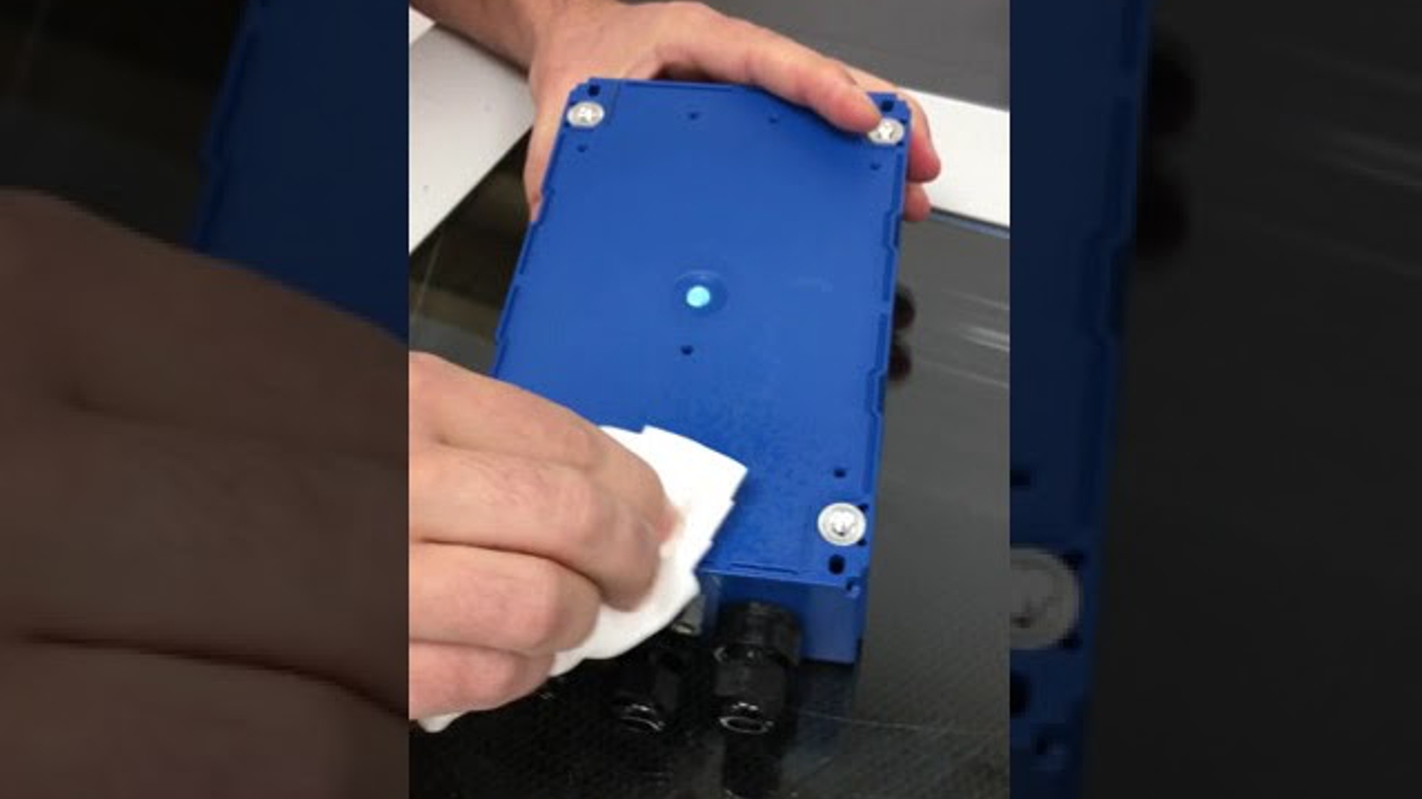 Sealing the pressure compensation