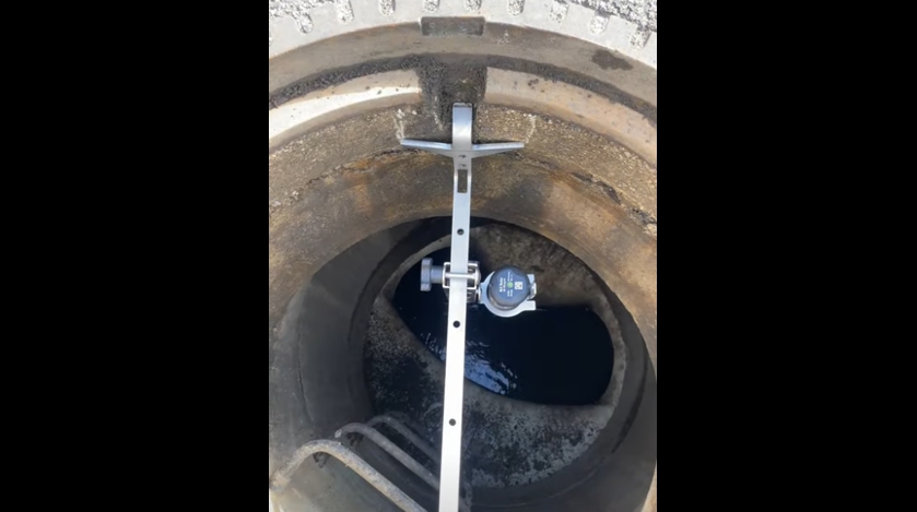 Montieren in einer Schachtabdeckung DN 600